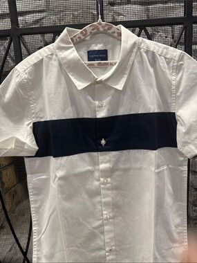 Cactus White Short-Sleeve Button-Down with Navy Chest Stripe